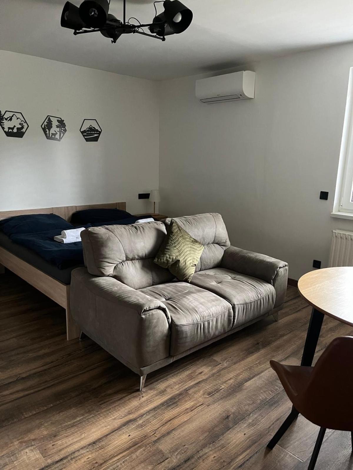 Iq Apartments Preszów Zewnętrze zdjęcie